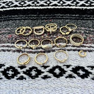 LOT OF TORRID RINGS GOLD RHINESTONE SIZES VARY 8/9 ALL FROM TORRID GREAT DEAL!